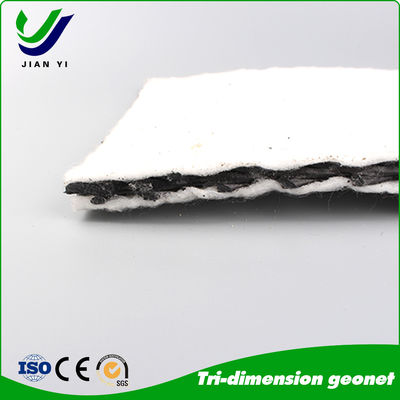 Geocomposito com drenagem superior e fluxo garantido, com excelente resistência UV e química
