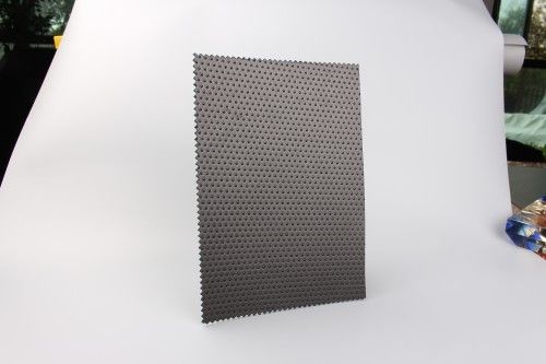 Geomembrana lisa de HDPE com elevado coeficiente de atrito