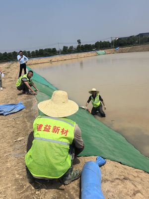 Soluções de revestimento de tanques de aquicultura 4m Largura Cobertura de cimento com fibras têxteis e pó de cimento
