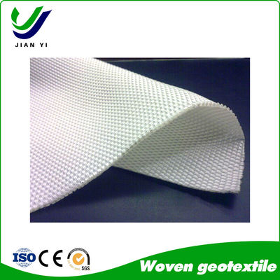 Excelente filtragem e drenagem Polipropileno preto tecido Geotextil Largura 2-6m Feito de fibras sintéticas industriais resistentes
