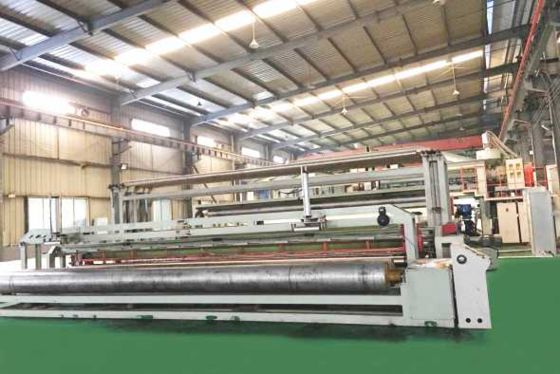 Espessura 0,5 a 2,5 mm Geomembrana de engenharia de aderência de HDPE texturizada com nóbrea fornecendo contenção superior para aplicações de aterros sanitários e reservatórios