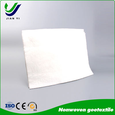 Geotextil de poliéster anti-reflexo para estabilização rodoviária e ferroviária